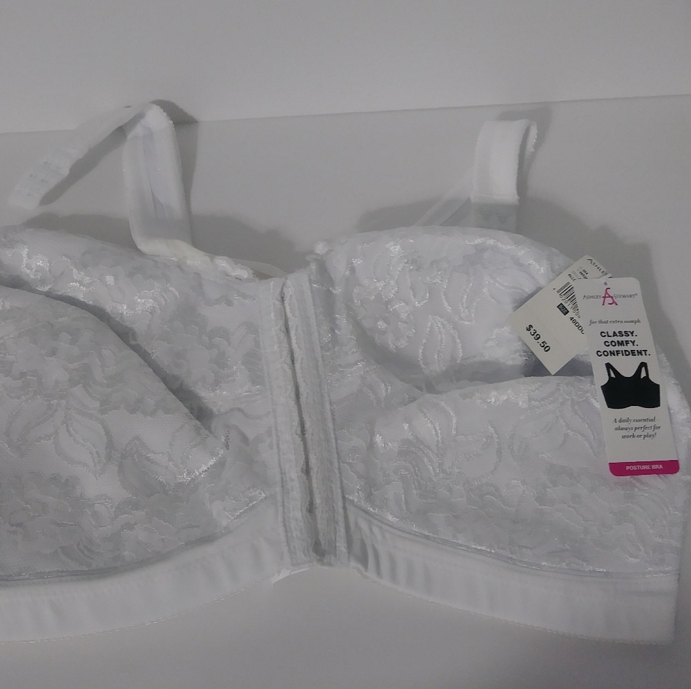 NWT White Ashley Stewart Posture Bra